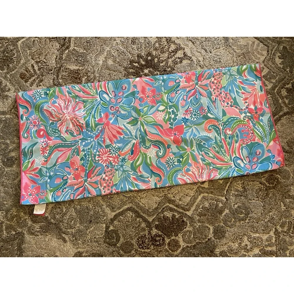 Lilly Pulitzer Beach Towel Golden Hour Floral Microfiber Pool Lounge Swim 40x73